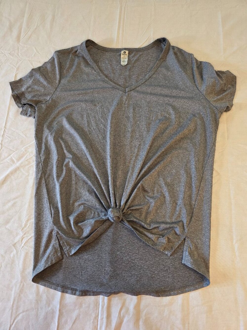 90 Degree by Reflex Gray Activewear Paisley V-Neck Top Large T-shirt